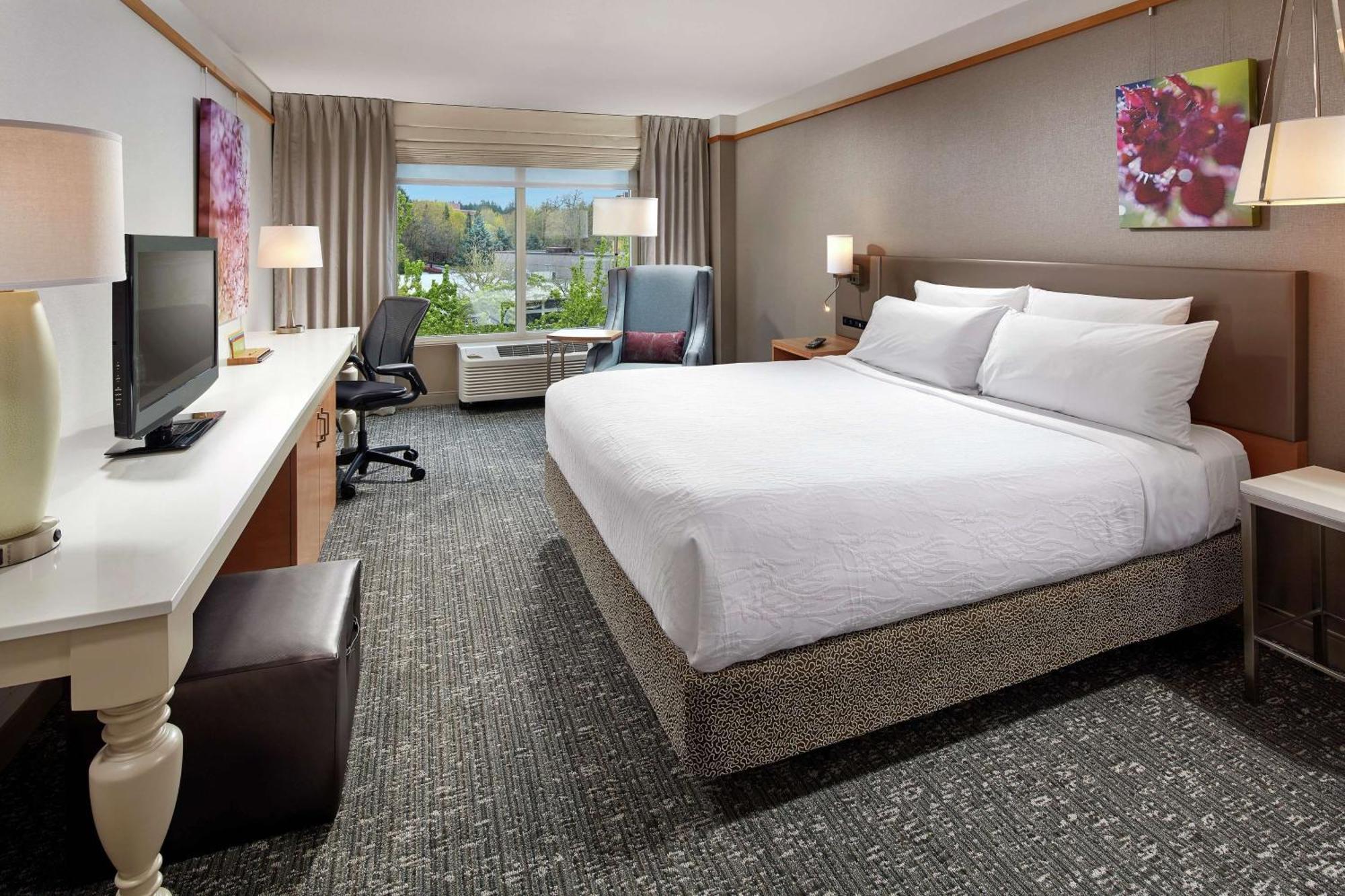 Hilton Garden Inn Portland Lake Oswego Exterior foto